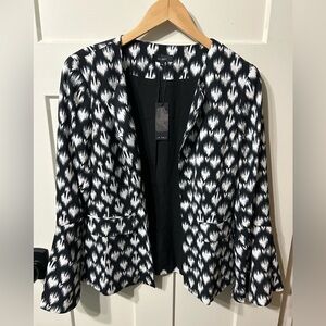 Le Gali Jacket Bell sleeve Black White Geometric Divya Bell Lightweight Blazer